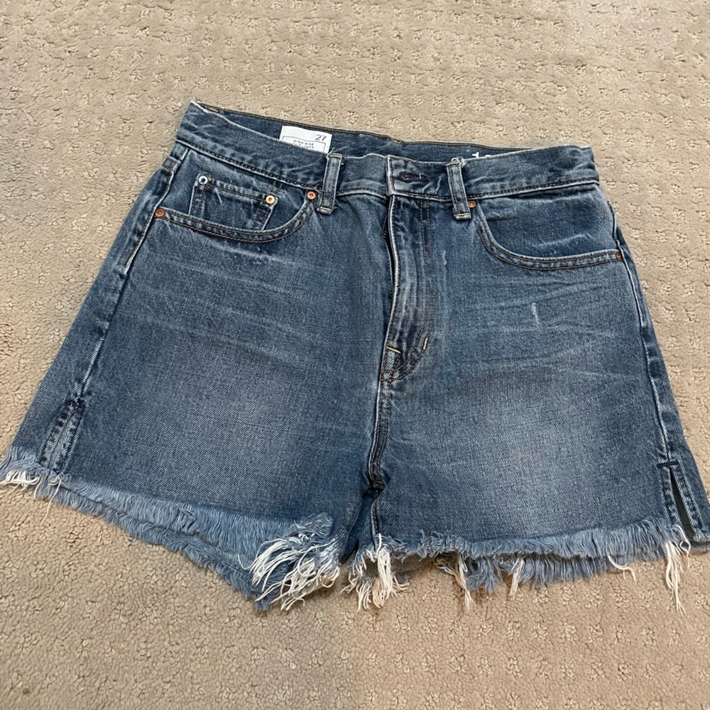 Gap jean shorts, size 27, medium wash, high rise